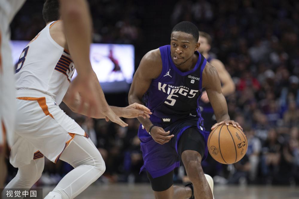 显得成熟而 显得成熟而