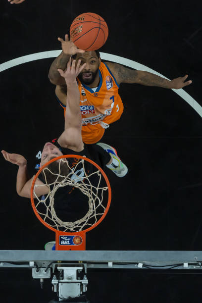 对本土篮球 对本土篮球